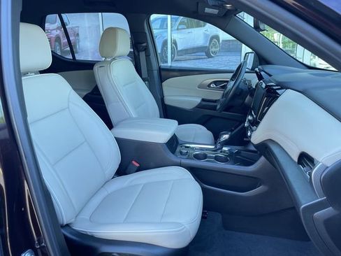 Certified 2023 Chevrolet Traverse Premier FWD image 27