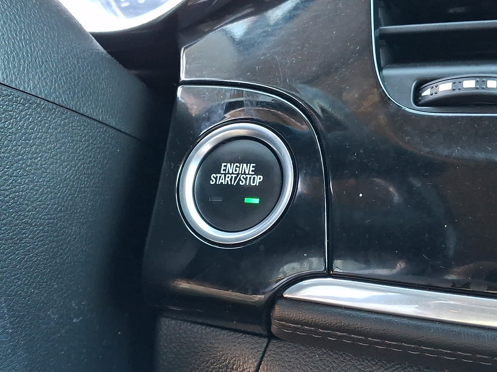 Used 2019 Buick Encore Preferred AWD/4WD image 25
