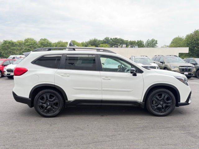 Used 2023 Subaru Ascent Onyx Edition AWD/4WD image 5
