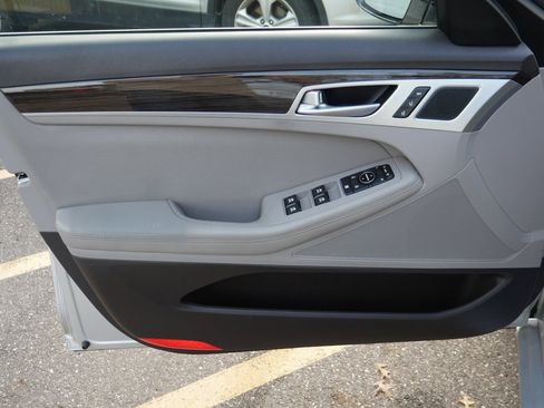 Used 2018 Genesis G80 3.8 image 30