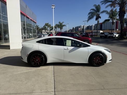 Used 2024 Toyota Prius Prime image 28