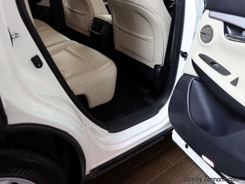 Used 2019 INFINITI QX50 Essential w/ Premium Heat Package image 30