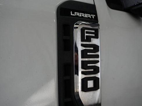 Used 2024 Ford F250 Lariat w/ Lariat Ultimate Package image 4