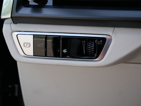 New 2026 Cadillac Vistiq Luxury w/ LPO, Floor Liner Package image 24