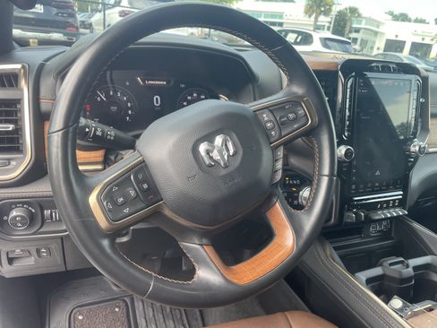 Used 2024 RAM 1500 Limited AWD/4WD image 17