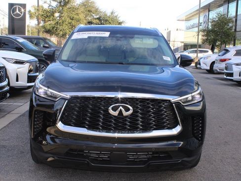 Certified 2025 INFINITI QX60 Luxe image 2