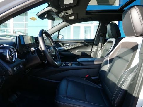 Certified 2024 Chevrolet Blazer EV LT image 7