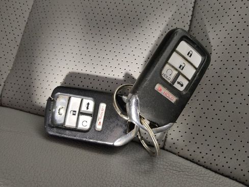 Used 2017 Honda Accord EX-L image 32