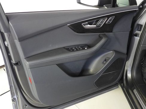 Used 2023 Audi Q7 2.0T Premium Plus w/ Premium Plus Package AWD/4WD image 11