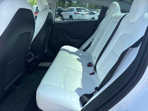 Used 2023 Tesla Model 3 Standard Range RWD image 11