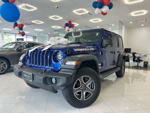 Used 2019 Jeep Wrangler Unlimited Sport S image 1