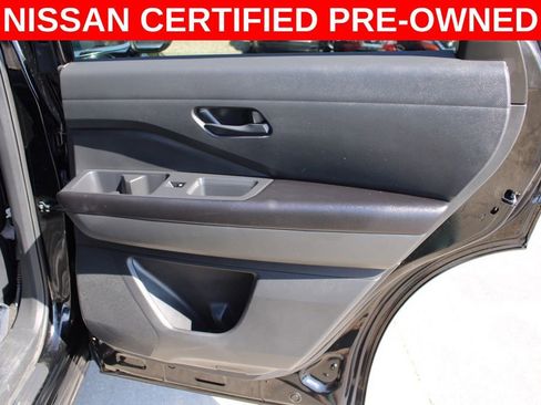 Certified 2024 Nissan Pathfinder SV image 26