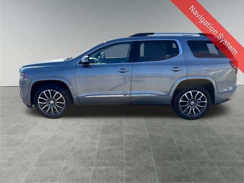Used 2023 GMC Acadia Denali w/ Denali Ultimate Package AWD/4WD image 3
