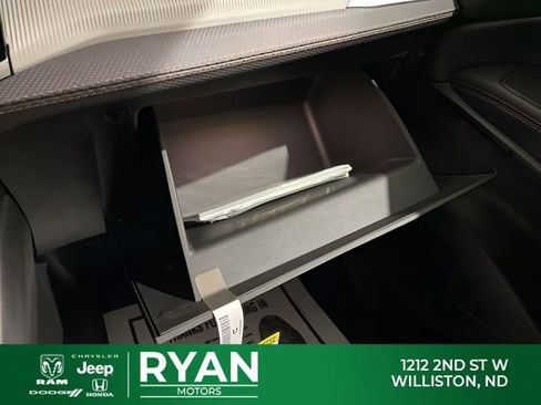 New 2026 Jeep Cherokee Limited AWD/4WD image 34