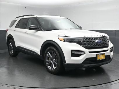 Certified 2024 Ford Explorer XLT w/ Equipment Group 202A