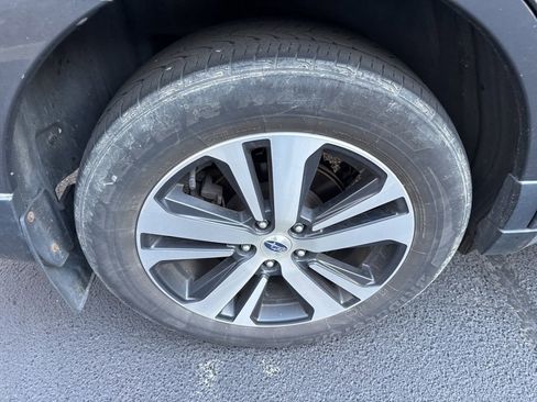 Used 2019 Subaru Outback 2.5i Limited image 19