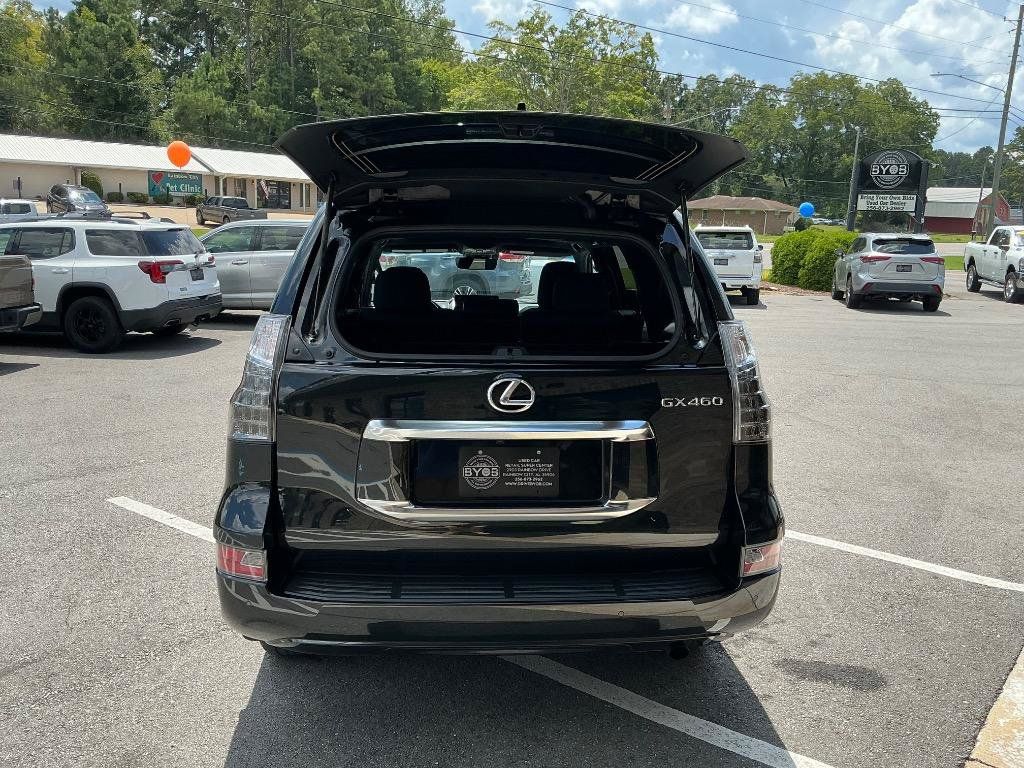 Used 2022 Lexus GX 460 Premium w/ Premium Package AWD/4WD image 5