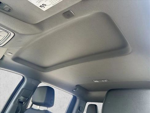 Used 2024 GMC Sierra 1500 SLT image 23