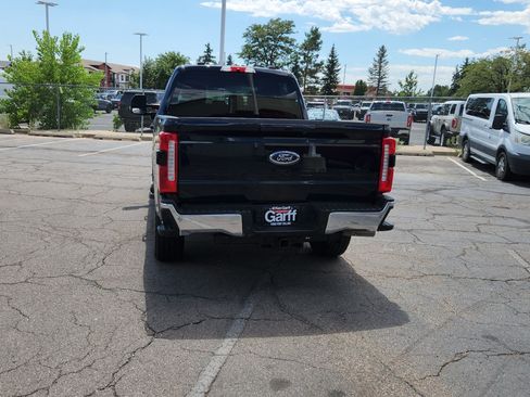 Certified 2025 Ford F250 Lariat AWD/4WD image 9