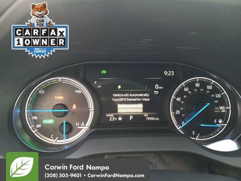 Used 2023 Toyota Venza XLE image 15