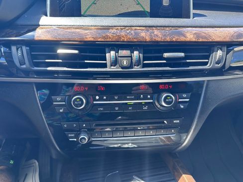 Used 2015 BMW X5 xDrive50i image 18