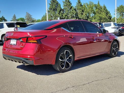 Used 2024 Nissan Altima 2.5 SR w/ SR Premium Package AWD/4WD image 11