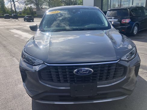 Certified 2023 Ford Escape Active w/ Tech Pack #1 AWD/4WD image 2