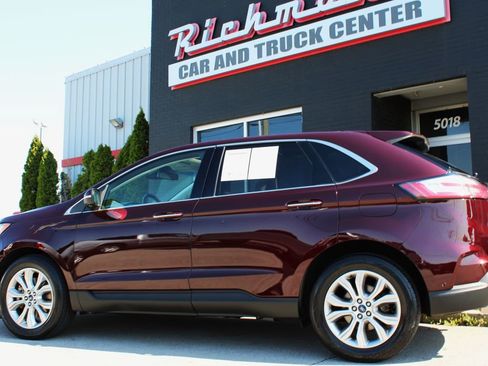 Used 2019 Ford Edge Titanium w/ Equipment Group 301A image 6