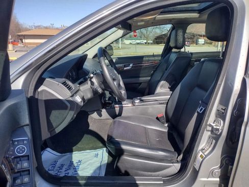 Used 2009 Mercedes-Benz C 300 Luxury image 11