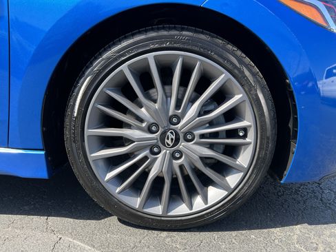 Used 2017 Hyundai Elantra Sport FWD image 11