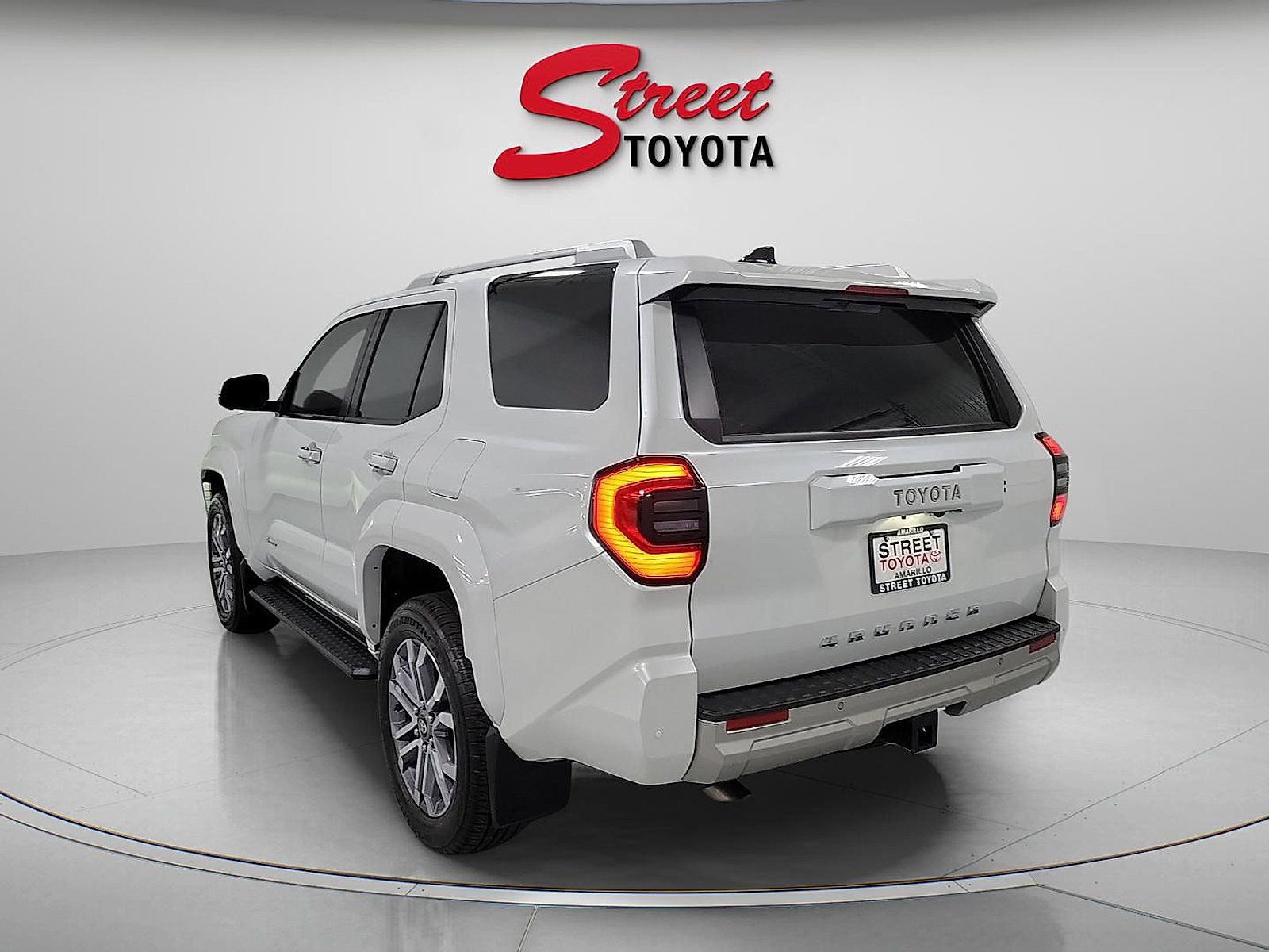 Certified 2026 Toyota 4Runner Limited AWD/4WD image 2