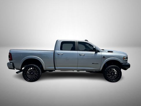 Used 2022 RAM 2500 Laramie w/ Night Edition AWD/4WD image 5