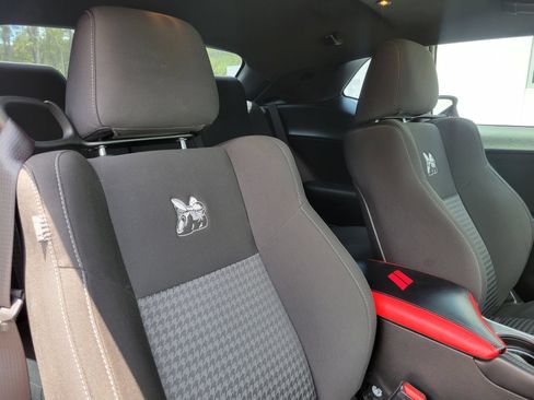 Used 2022 Dodge Challenger R/T Scat Pack RWD image 34