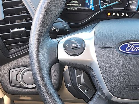 Used 2017 Ford C-MAX Energi Titanium w/ Equipment Group 501A image 28