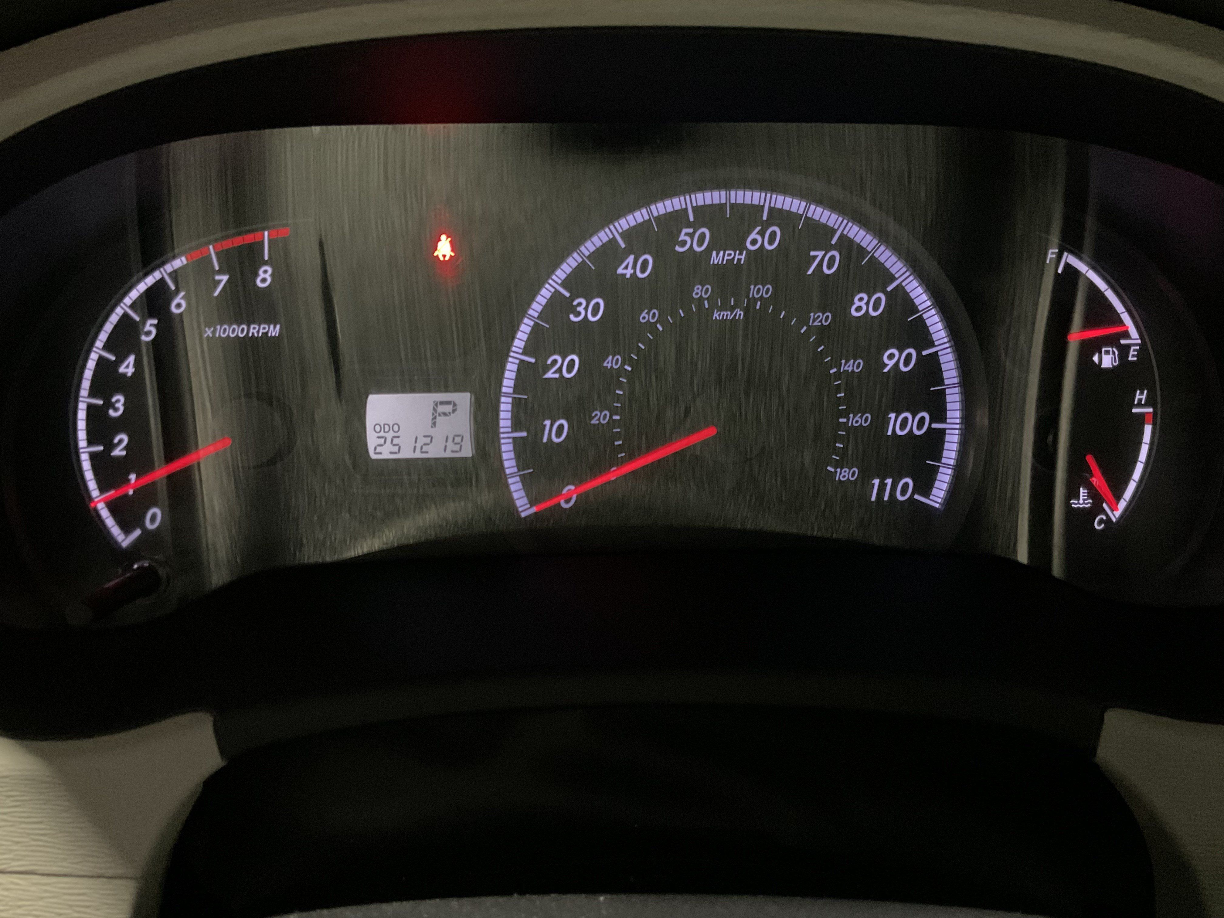 Used 2012 Toyota Sienna LE w/ Towing Pkg FWD image 11