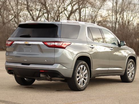 Used 2018 Chevrolet Traverse Premier w/ Driver Confidence II Package image 7