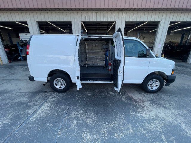 Used 2021 Chevrolet Express 2500 RWD image 18