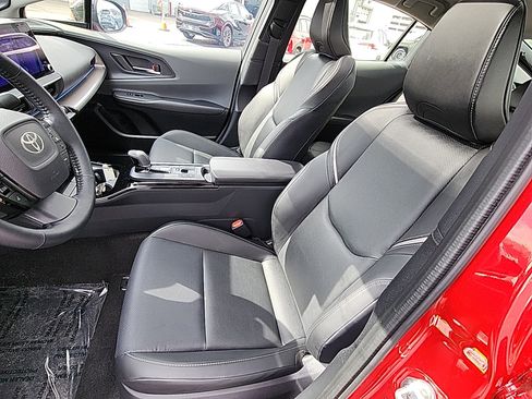 Used 2025 Toyota Prius Limited image 22