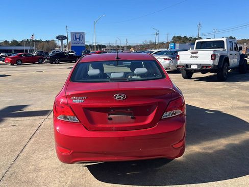 Used 2015 Hyundai Accent GLS w/ Option Group 02 image 6