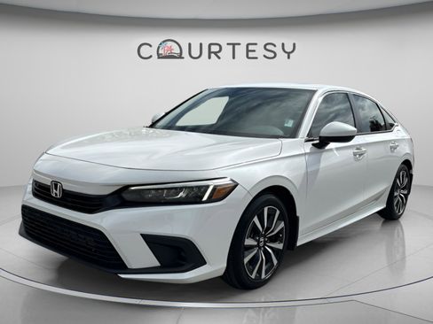 Used 2023 Honda Civic EX image 1
