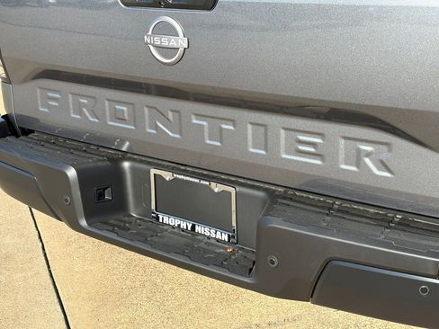 New 2026 Nissan Frontier S image 8