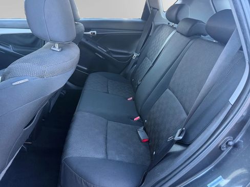 Used 2009 Pontiac Vibe w/ Preferred Package image 17