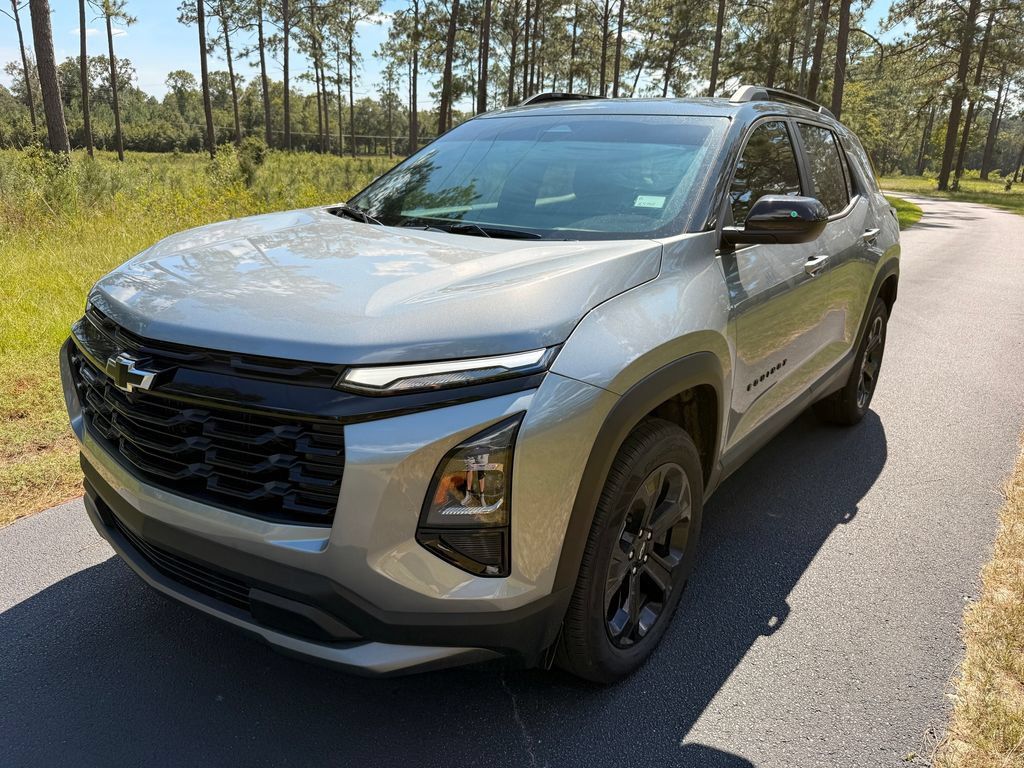 New 2027 Chevrolet Equinox LT w/ Convenience Package II FWD image 1