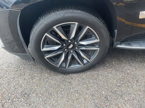 Used 2020 Cadillac Escalade Luxury RWD image 9