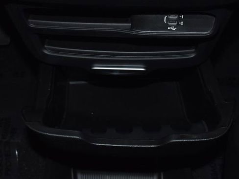 New 2026 Chrysler Voyager LX image 18