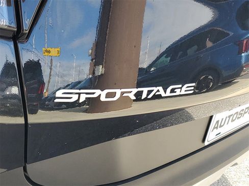 New 2025 Kia Sportage LX image 26