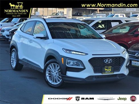 Used 2021 Hyundai Kona SEL image 1