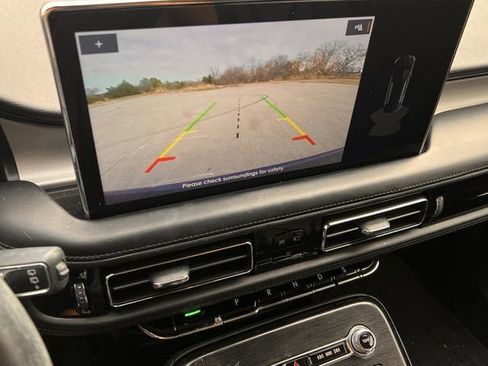 Used 2021 Lincoln Nautilus AWD w/ Equipment Group 101A image 16