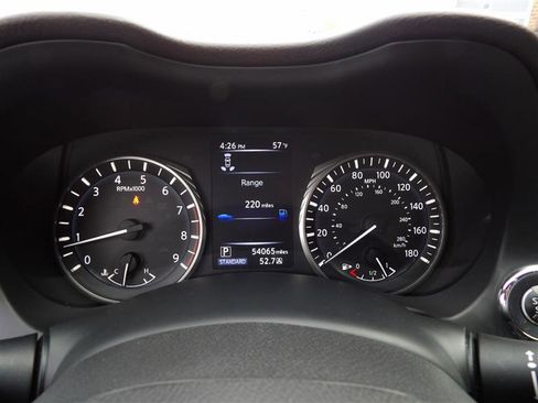 Used 2021 INFINITI Q50 Luxe w/ All Weather Package image 26