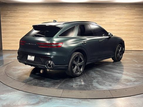 Used 2023 Genesis GV70 2.5T w/ Sport Prestige Package image 10